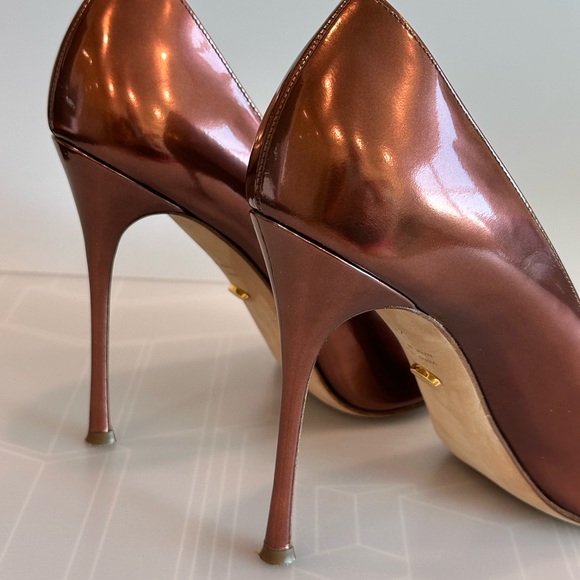 SALE SERGIO ROSSI GODIVA Red Dark Metallic Bronze Patent Leather Point Toe Pumps - Picture 8 of 12